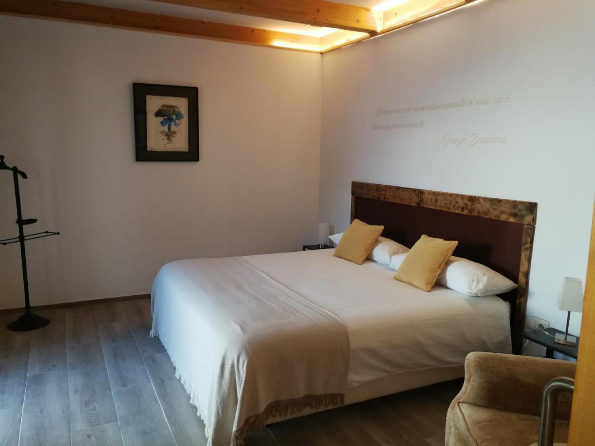Hotel Rural Cal Ruget Vilobi Del Penedes Экстерьер фото